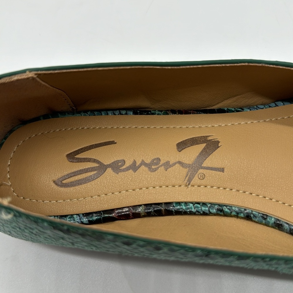 Seven7 Green Snakeskin Pointy Flat Sz 9 BFL6050 - Picture 6 of 6